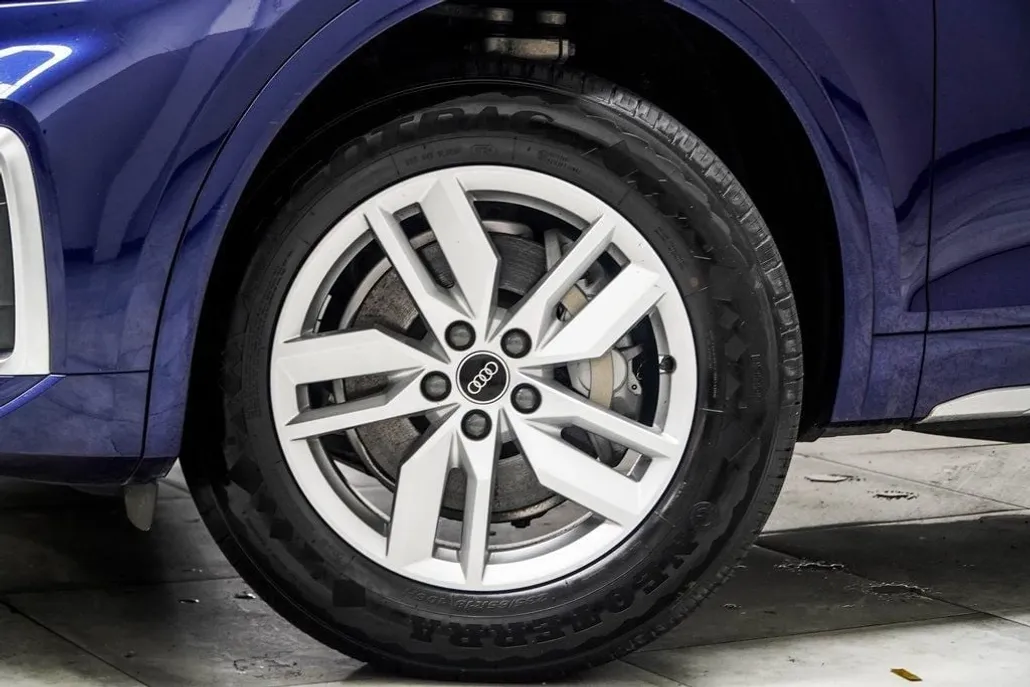 2022 Audi Q5 S line Premium 45 TFSI photo 1