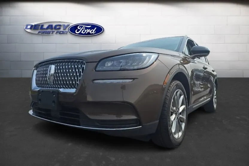 2022 Lincoln Corsair Standard photo 1