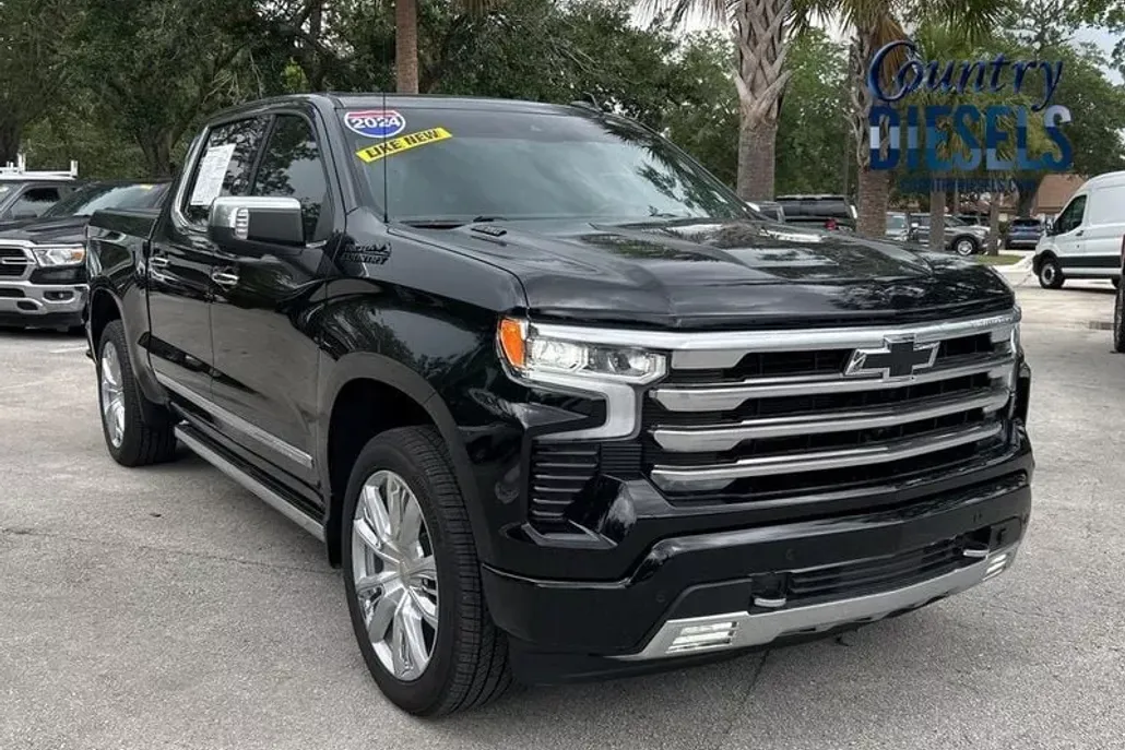 2024 Chevrolet Silverado 1500 High Country photo 1