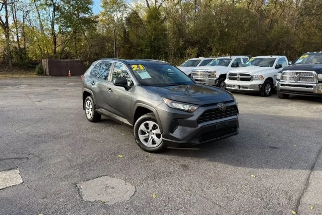 2021 Toyota RAV4 LE Sport photo 1