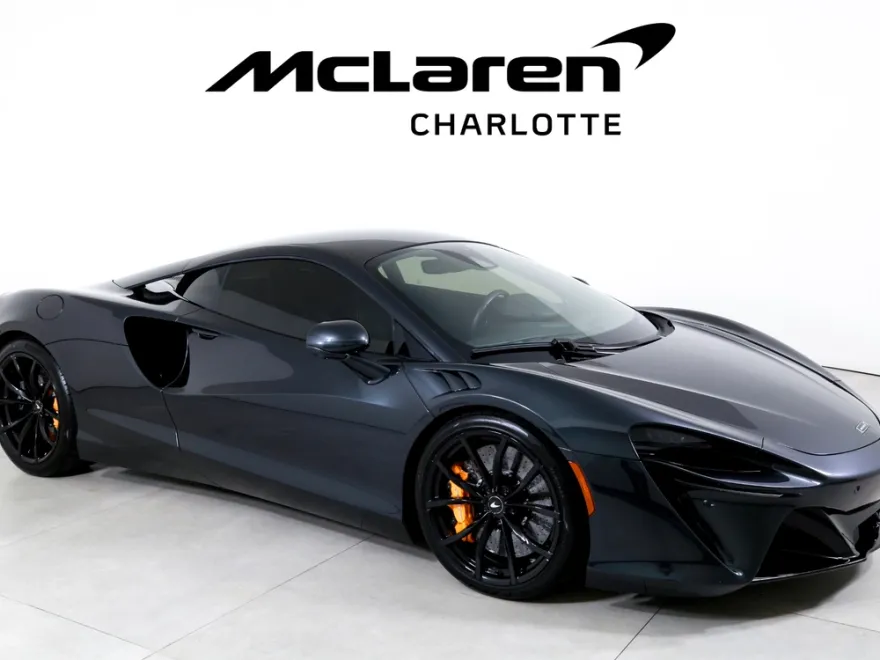 2023 Mclaren ARTURA photo 1