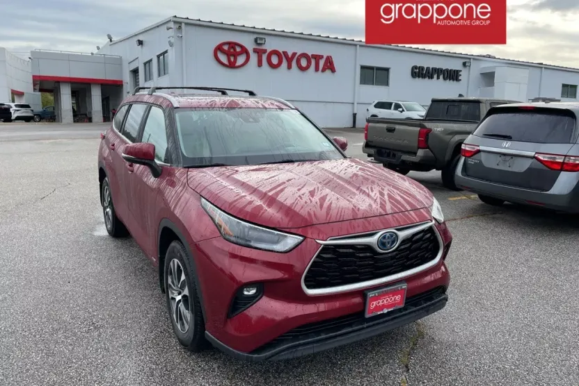 2022 Toyota Highlander Hybrid XLE photo 1