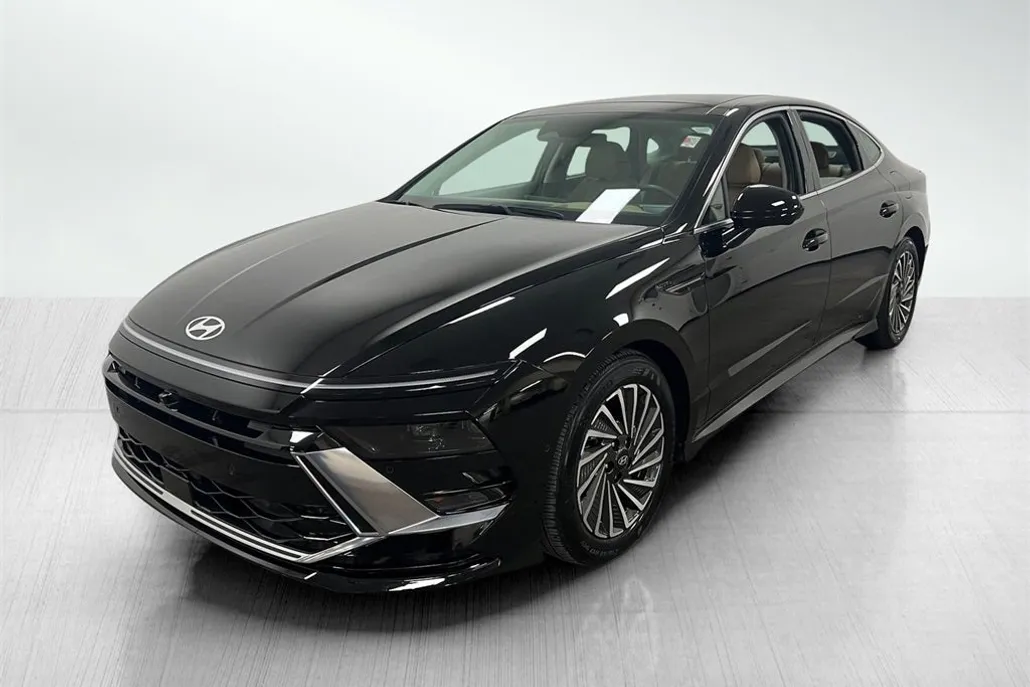 2024 Hyundai Sonata Hybrid Limited photo 1