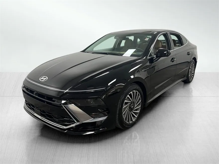 2024 Hyundai Sonata Hybrid Limited photo 1
