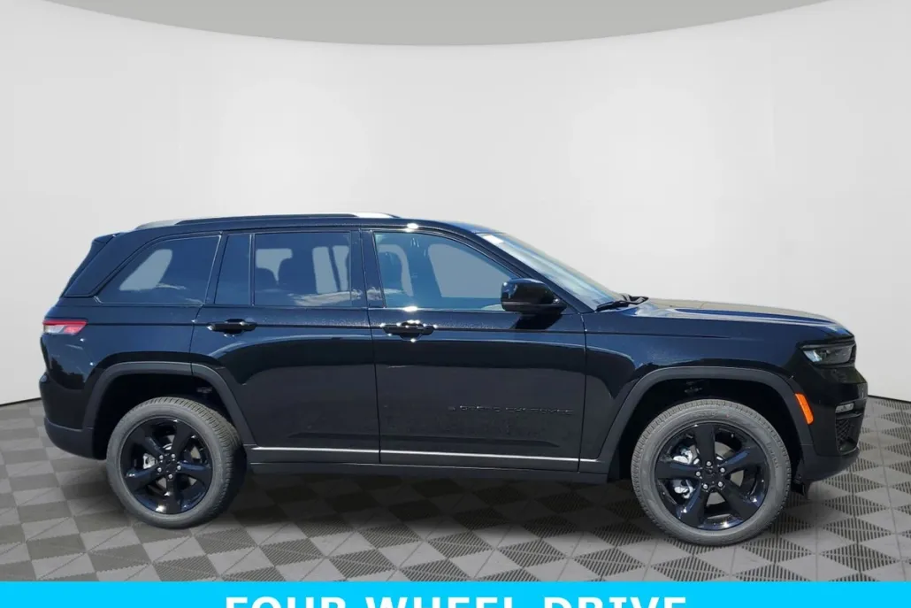 2025 Jeep Grand Cherokee Limited photo 1
