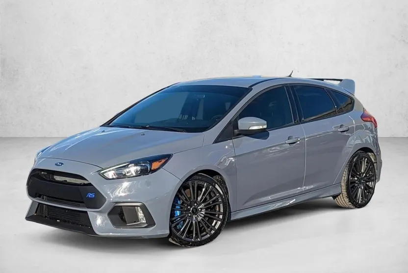 2017 Ford Focus RS photo 1