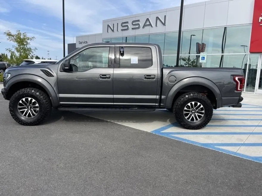 2020 Ford F-150 Raptor photo 1