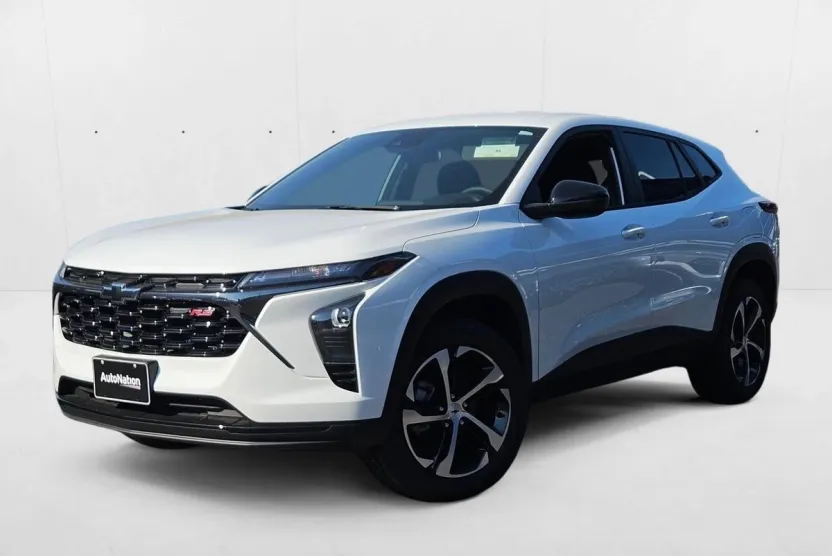 2025 Chevrolet Trax photo 1