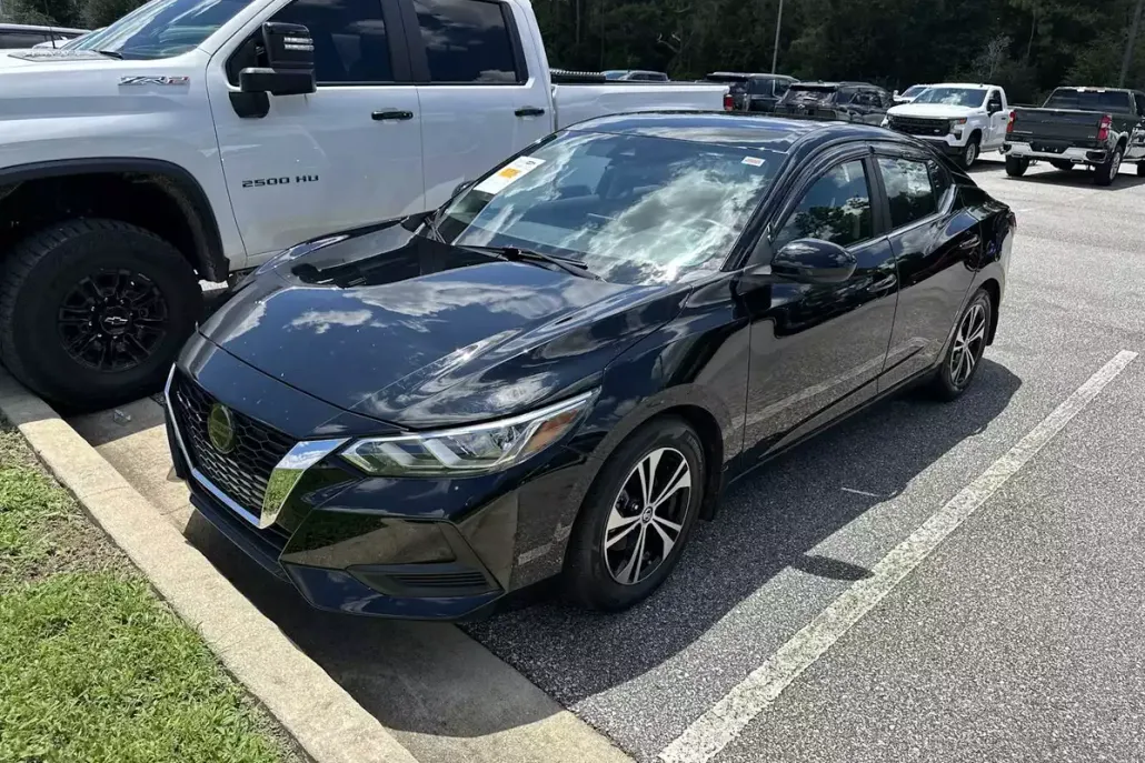 2021 Nissan Sentra SV photo 1