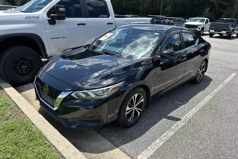 2021 Nissan Sentra SV photo 1