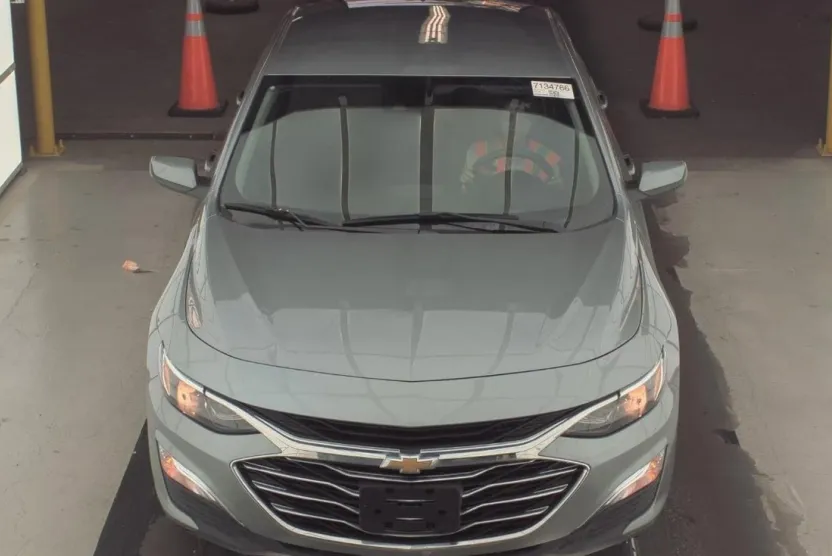 2025 Chevrolet Malibu LS photo 1