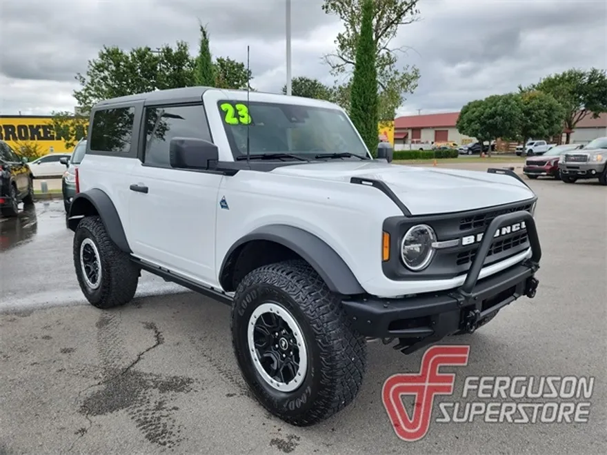 2023 Ford Bronco Black Diamond photo 1
