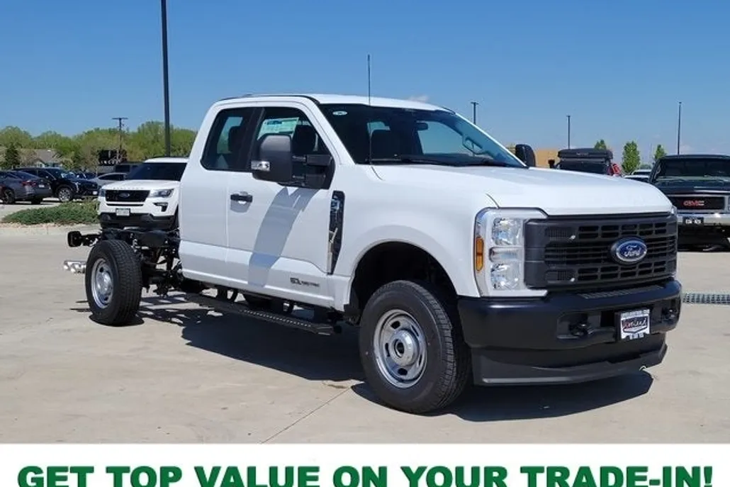 2025 Ford F-250 photo 1