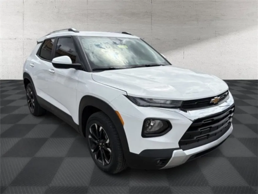 2022 Chevrolet Trailblazer LT photo 1
