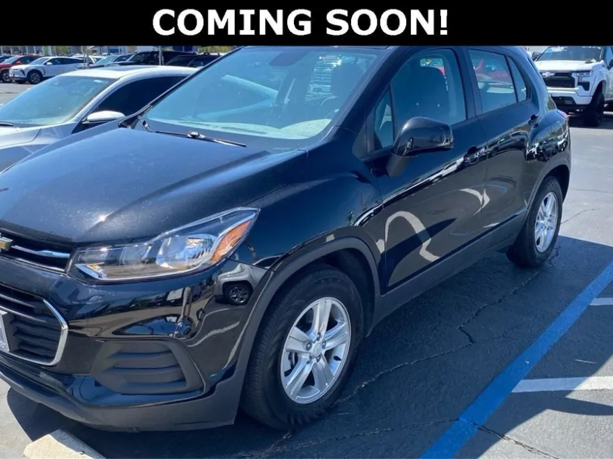 2019 Chevrolet Trax LS photo 1