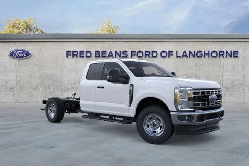 2026 Ford F-350 XL photo 1
