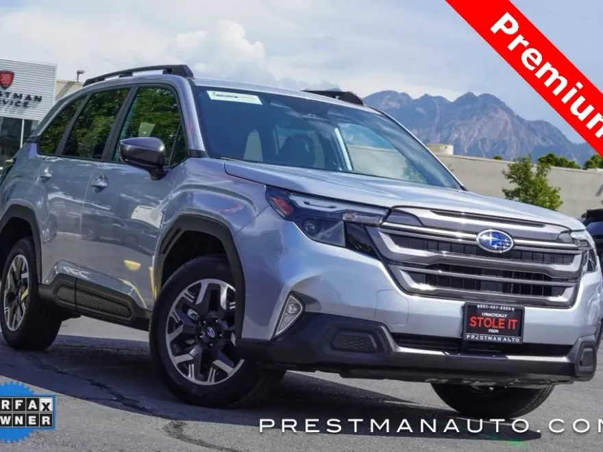 2025 Subaru Forester Premium photo 1