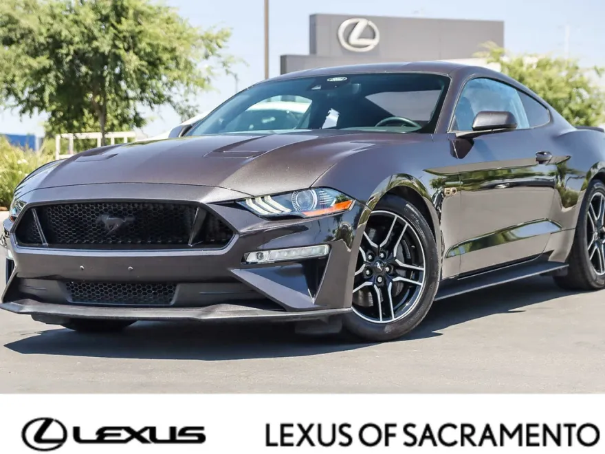 2022 Ford Mustang GT photo 1