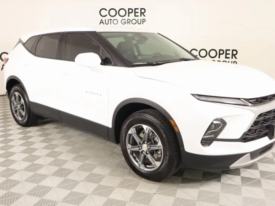 2023 Chevrolet Blazer 2LT photo 1