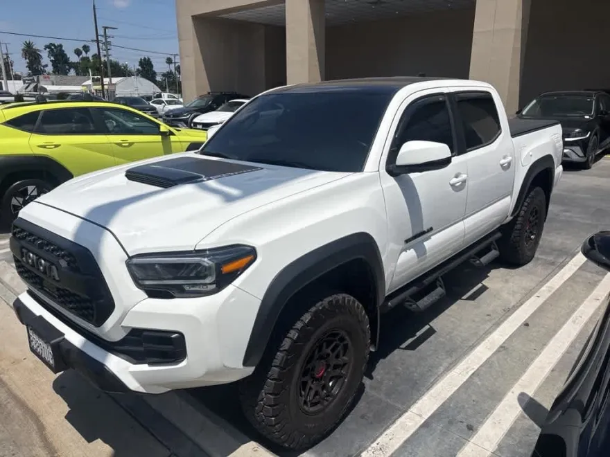 2023 Toyota Tacoma TRD Pro V6 photo 1