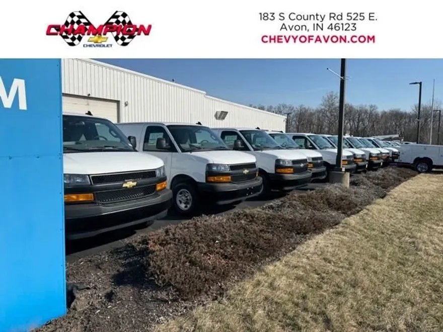 2025 Chevrolet Express Cargo 2500 photo 1