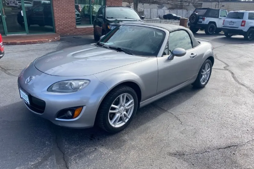 2011 Mazda MX-5 Miata Miata Sport photo 1