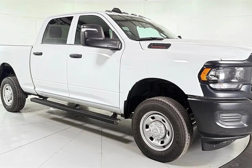 2024 Ram 2500 Tradesman photo 1