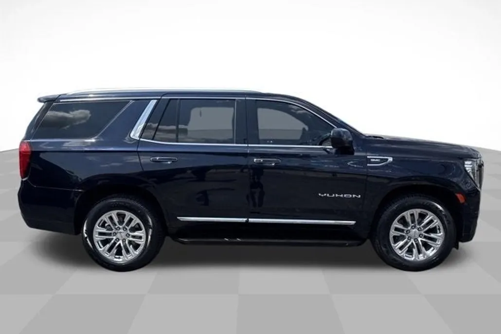2023 Gmc Yukon SLT photo 1