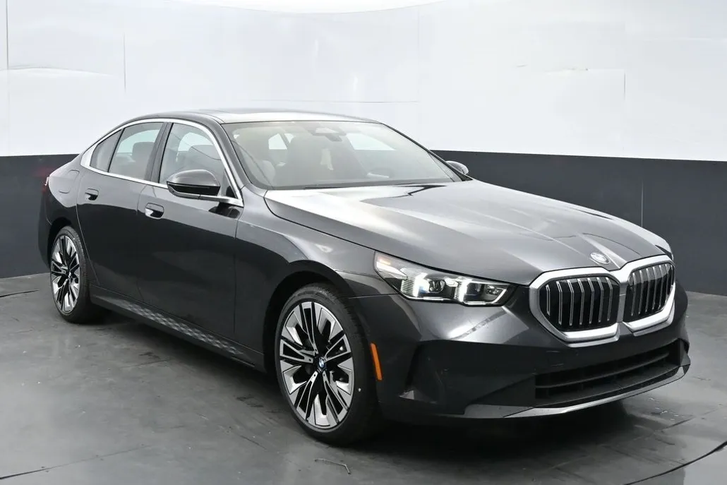 2024 Bmw 530i photo 1