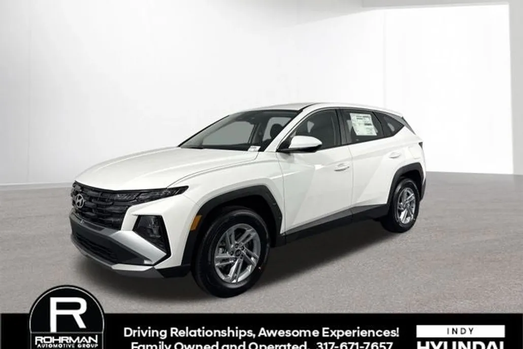 2026 Hyundai Tucson SE photo 1