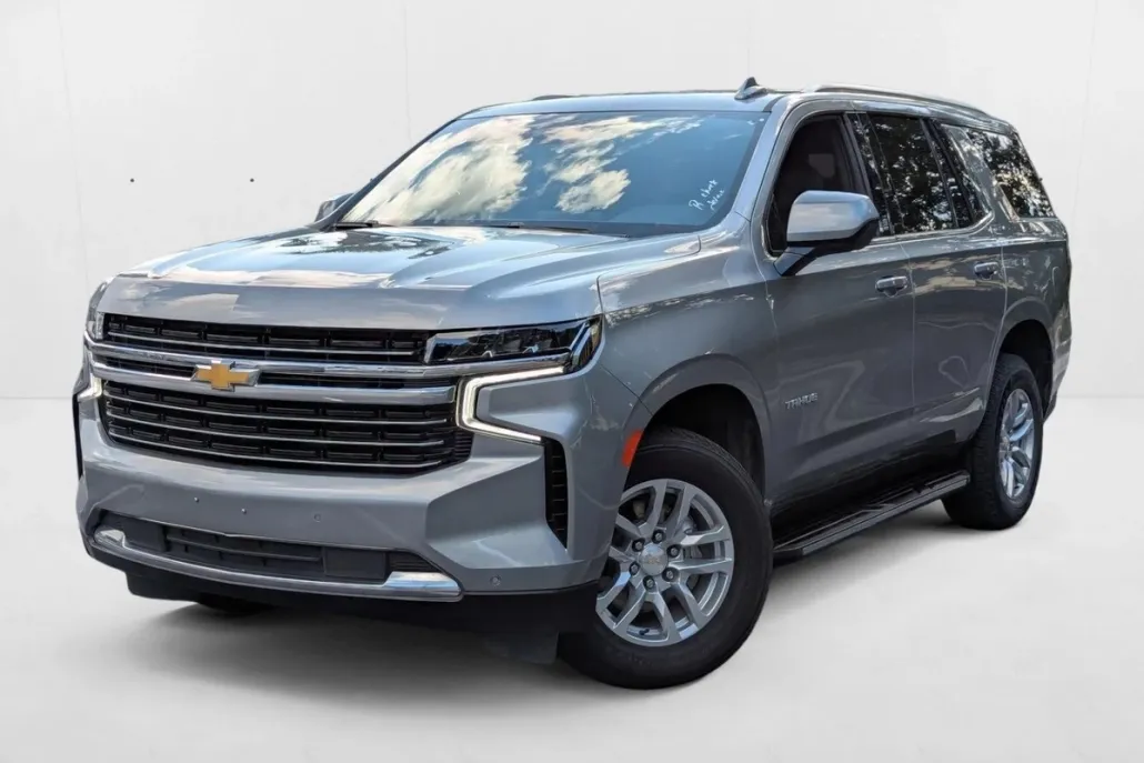 2023 Chevrolet Tahoe LT photo 1