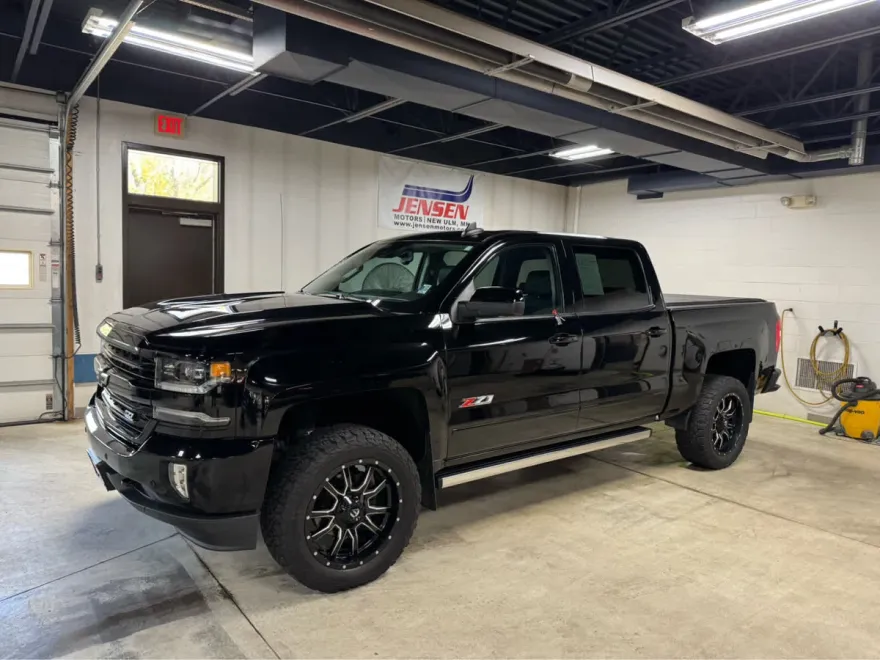 2018 Chevrolet Silverado 1500 LTZ photo 1