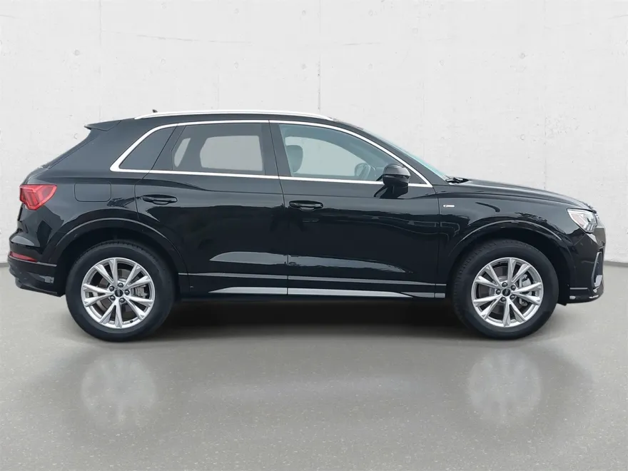 2025 Audi Q3 Premium S line photo 1