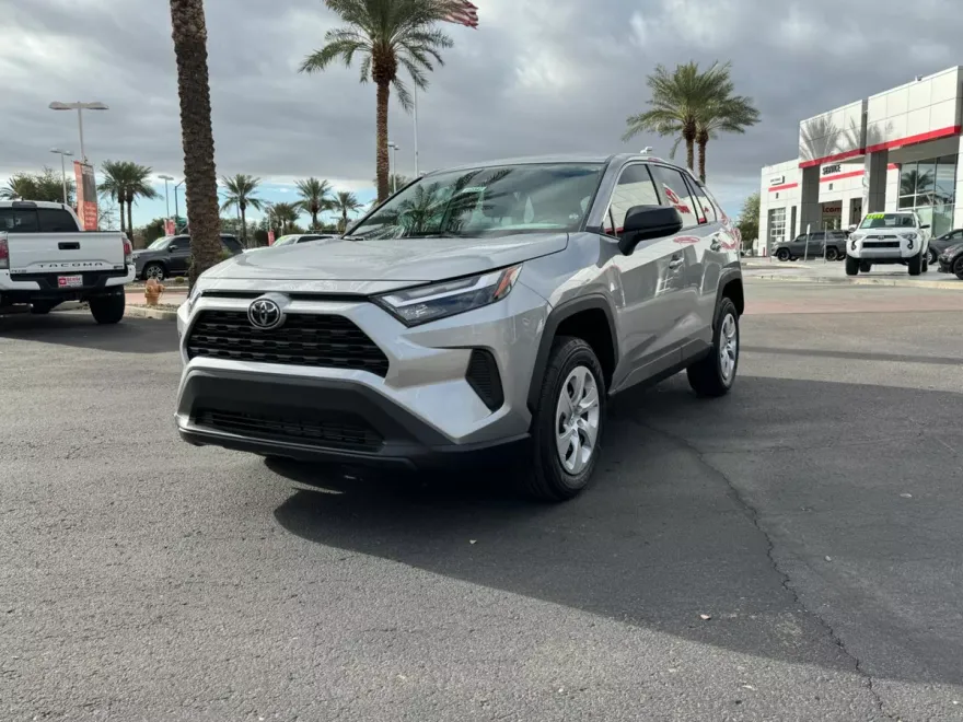 2025 Toyota RAV4 LE photo 1
