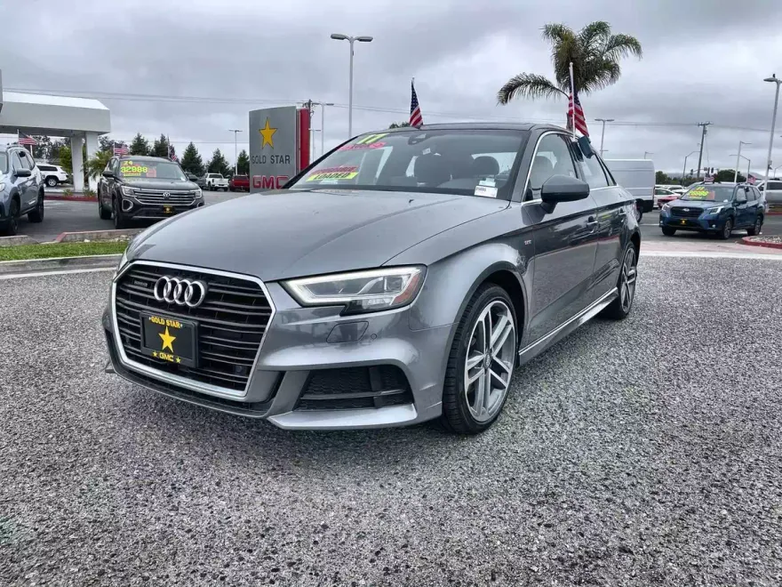 2017 Audi A3 Quattro Prestige photo 1
