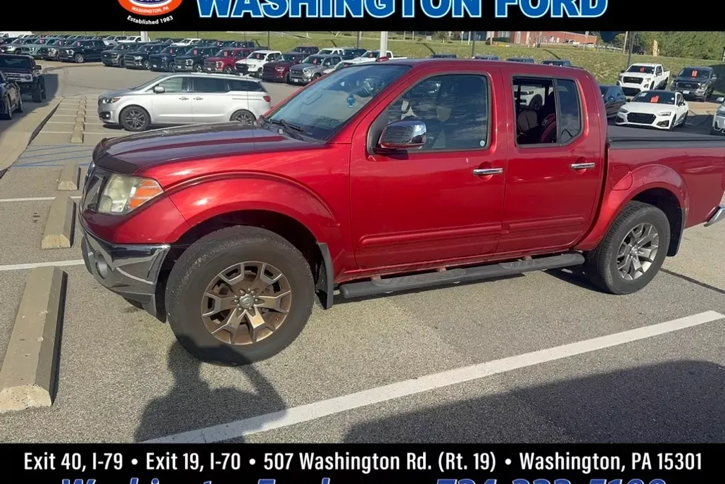 2015 Nissan Frontier SL photo 1