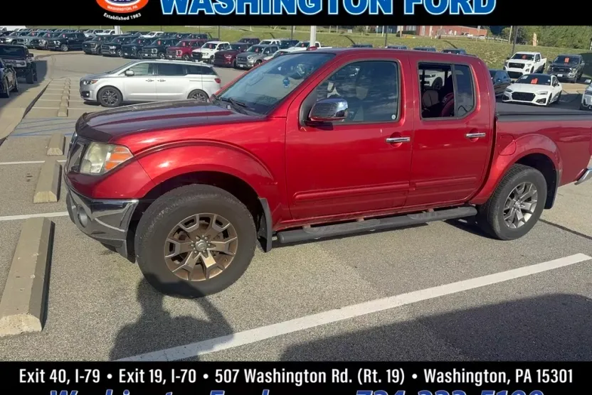 2015 Nissan Frontier SL photo 1