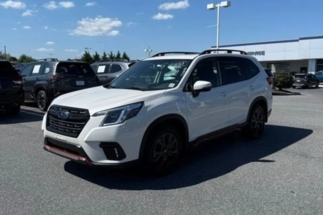 2022 Subaru Forester Sport photo 1