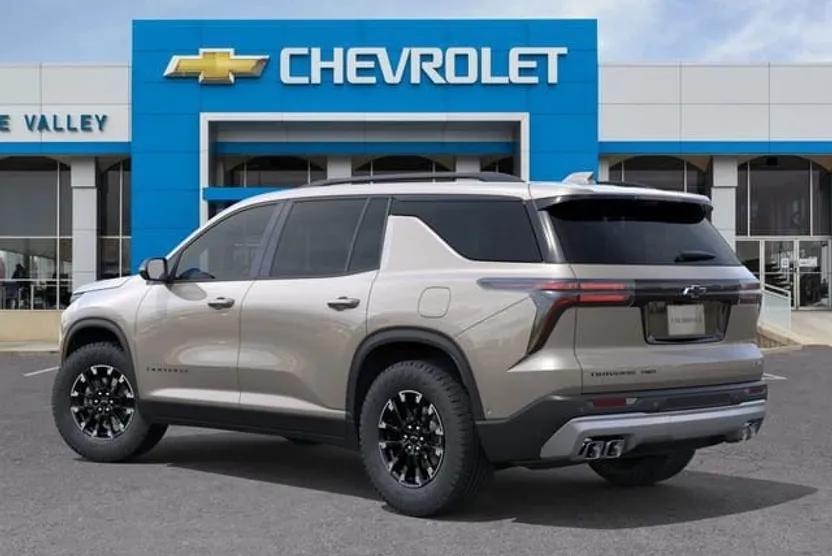 2026 Chevrolet Traverse Z71 photo 1