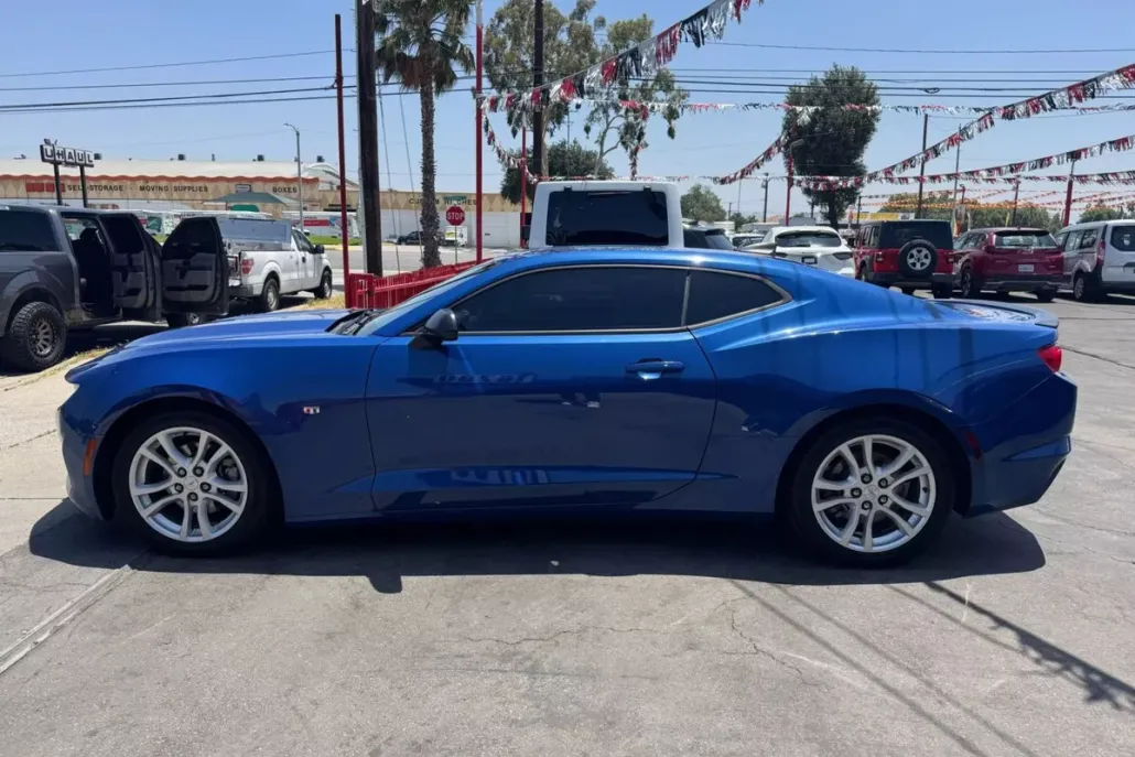 2019 Chevrolet Camaro 1LS photo 1