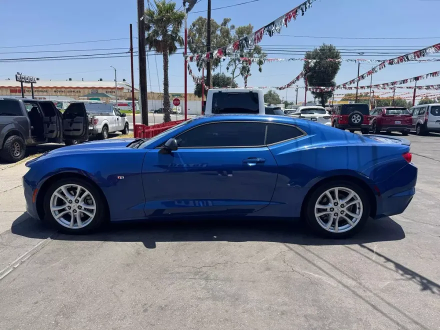 2019 Chevrolet Camaro 1LS photo 1