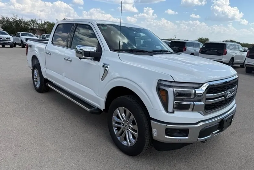 2025 Ford F-150 Lariat photo 1