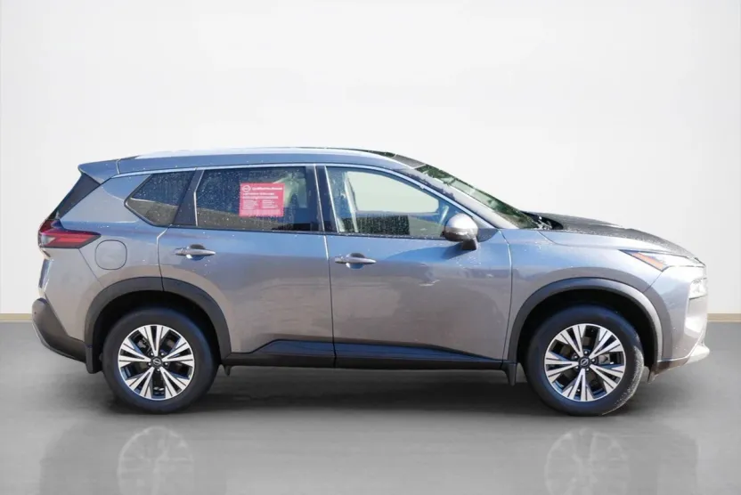 2023 Nissan Rogue SV photo 1