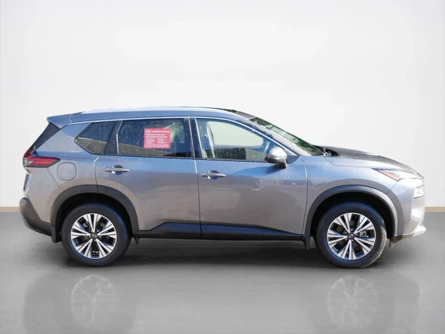 2023 Nissan Rogue SV photo 1