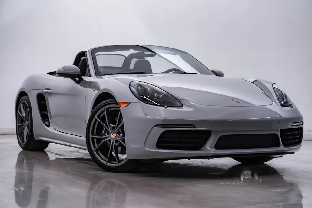 2025 Porsche Boxster photo 1