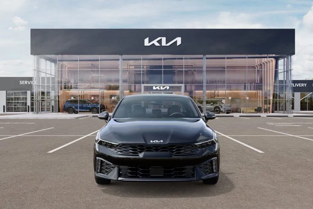 2026 Kia K5 GT-Line photo 1