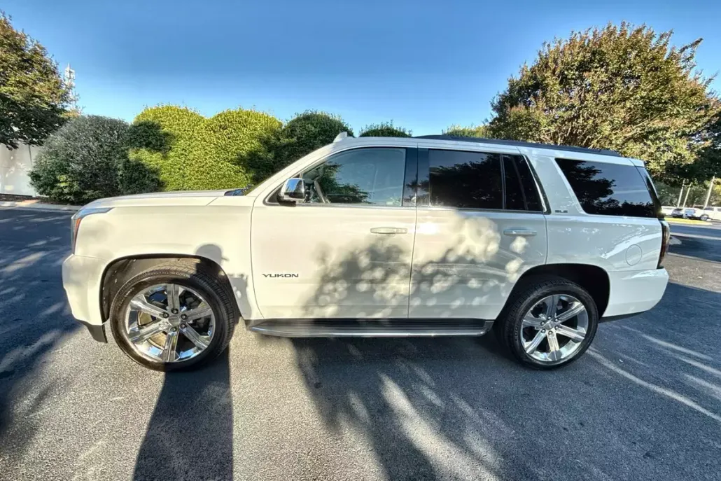 2016 Gmc Yukon SLE photo 1