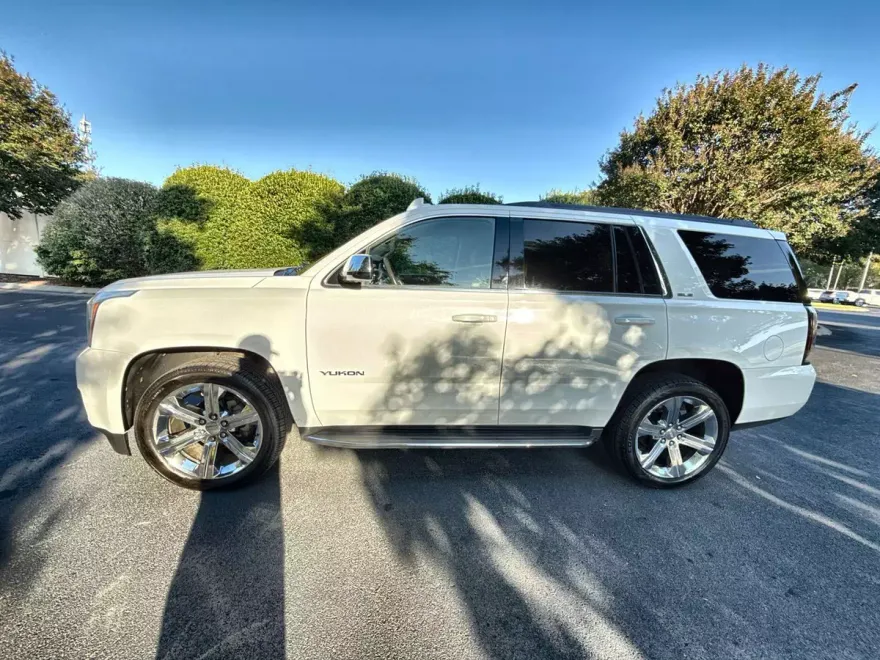 2016 Gmc Yukon SLE photo 1