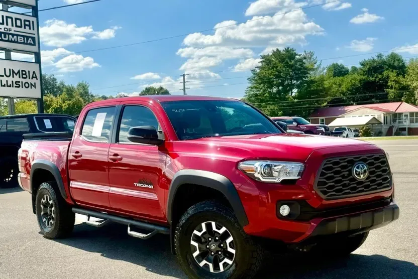 2020 Toyota Tacoma TRD Off-Road photo 1