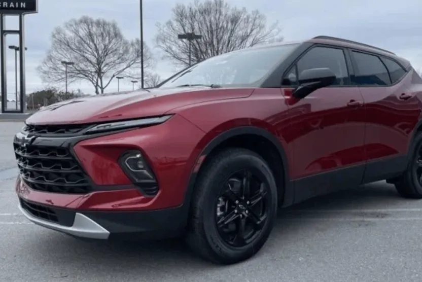 2025 Chevrolet Blazer 2LT photo 1